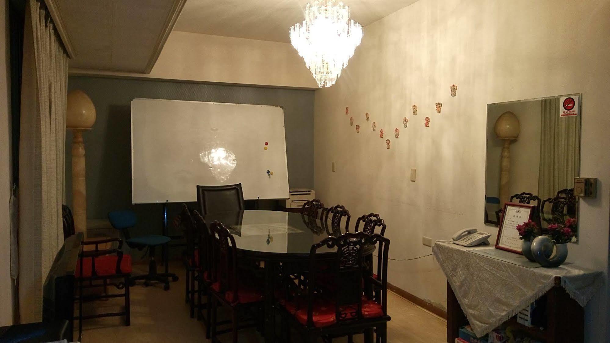 Berkeley Business Hotel Zhongzheng Sin-ču Exteriér fotografie